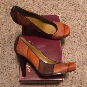 NWT Vince Camuto Heels